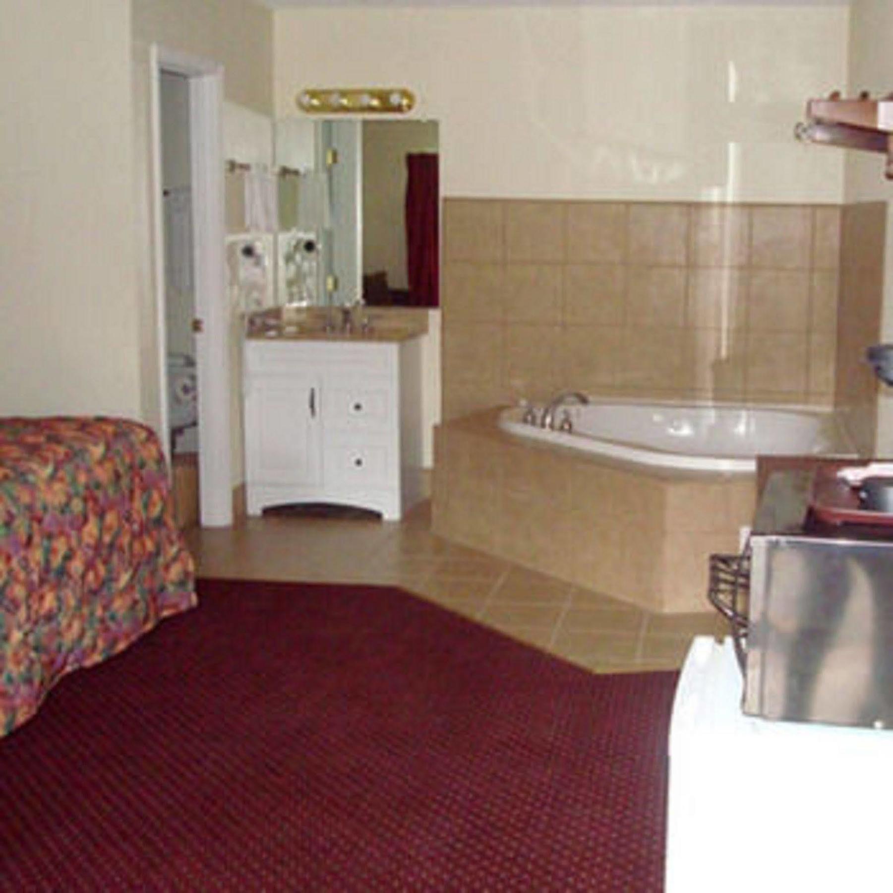 The Whispering Pines Motel- Whitestone White Stone Zimmer foto